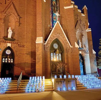 02-07-2021---Immaculate-Conception-luminaries-on-display