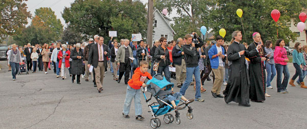 p1-GC-Abortion-rosary-walk-007-co