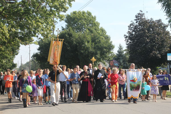 Rosary-Walk-005
